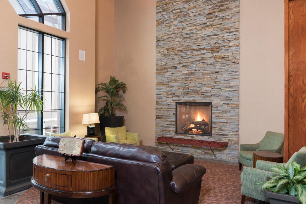 Holiday Inn Midland By Ihg Екстер'єр фото